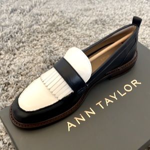 Ann Taylor loafers, Night Sky Blue and White, size 7